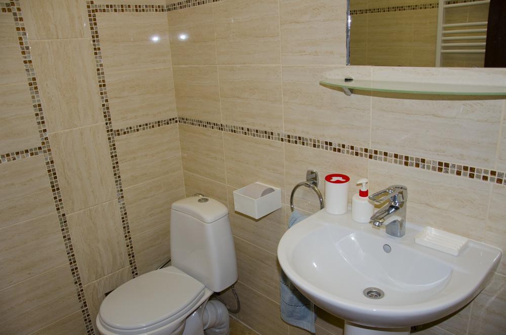 Liubava Hotel โปลยานา ภายนอก รูปภาพ